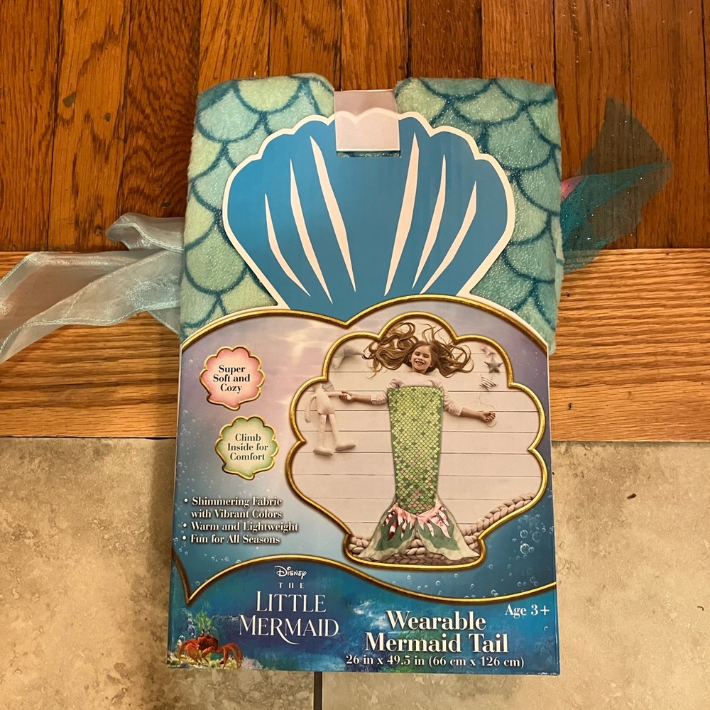 The little Mermaid Tail Kids Blanket - Picture 2 of 4